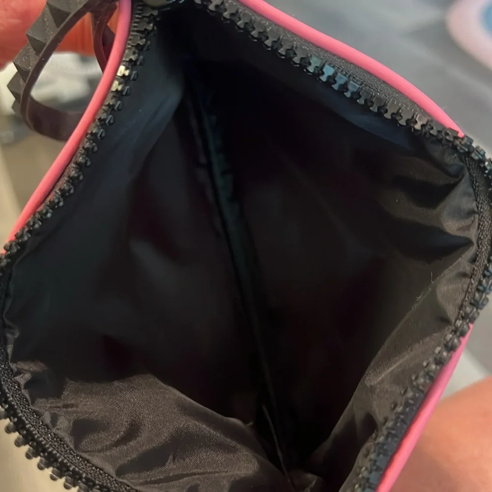 Valentino Born In Roma Rockstud Pink Cosmetic Makeup Travel Wristlet Bag